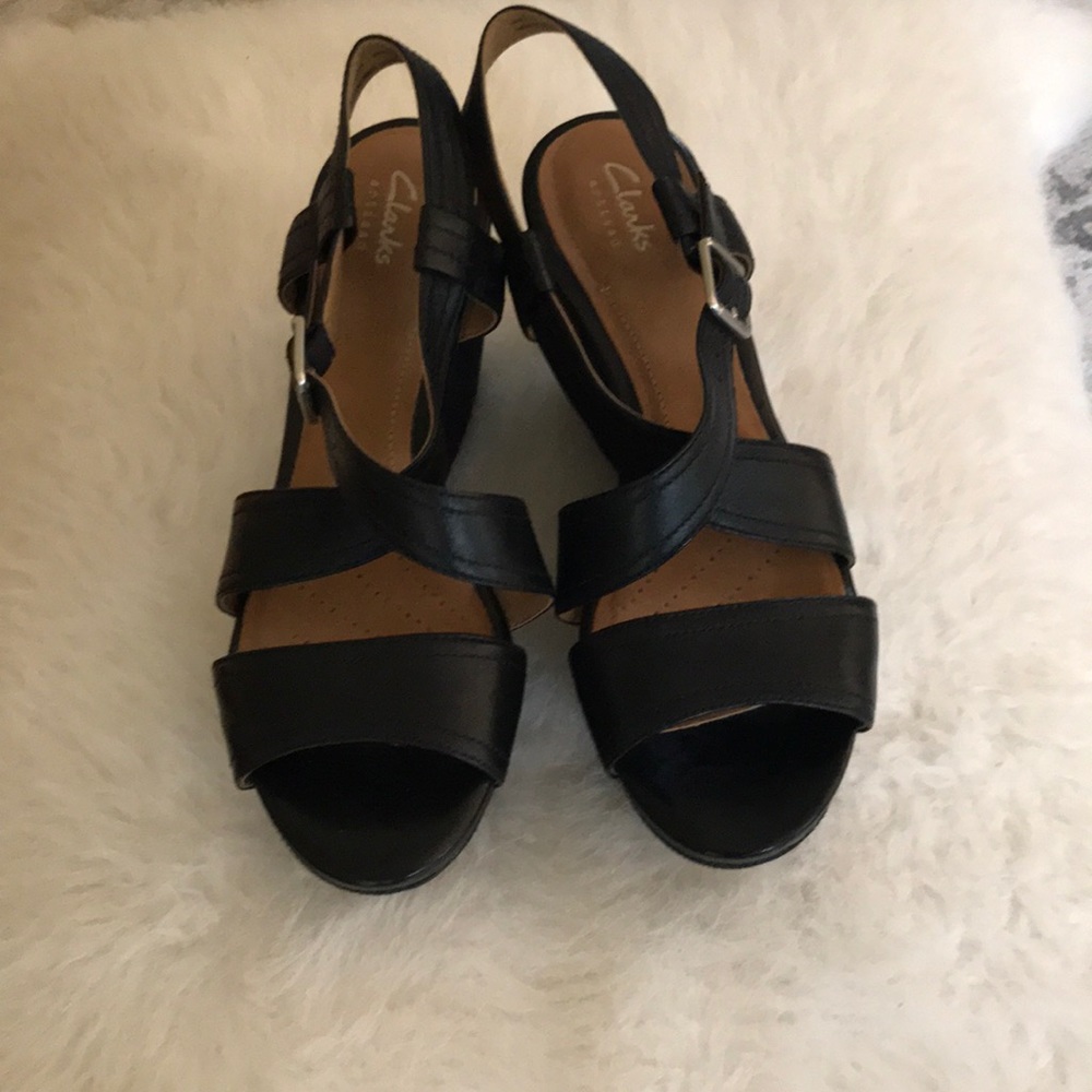 Clark’s women’s Nadene Ziva wedged sandal